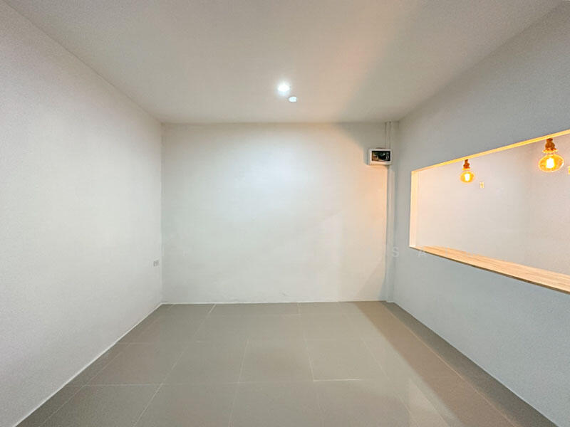 ขาย - P.K.Land & House Prachauthit 90 : พี.เค.แลนด์แอนด์เฮ้าส์ ประชาอุทิศ 90, สมุทรปราการ