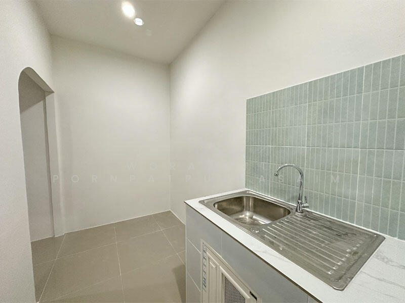 ขาย - P.K.Land & House Prachauthit 90 : พี.เค.แลนด์แอนด์เฮ้าส์ ประชาอุทิศ 90, สมุทรปราการ