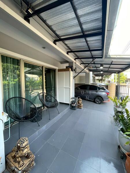 For Sale - The Plant Estique Pattanakarn 38, Bangkok