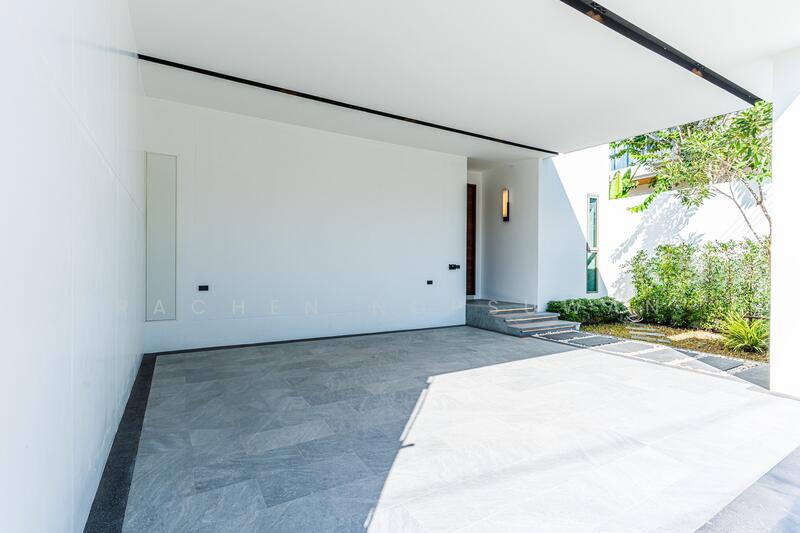 sale! Luxury villa in Rawai, Phuket. 216 sq.m., 2 bedrooms. Selling for 13.9 million baht., Phuket, Rawai, Muang Phuket, Phuket, 1 Bedroom, 216 sqm, Villa For Sale, by Rachen Nopsuwan, 500142220 - DDproperty.com