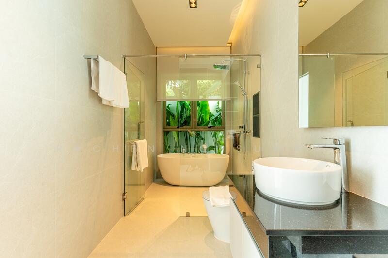 sale! Luxury villa in Rawai, Phuket. 216 sq.m., 2 bedrooms. Selling for 13.9 million baht., Phuket, Rawai, Muang Phuket, Phuket, 1 Bedroom, 216 sqm, Villa For Sale, by Rachen Nopsuwan, 500142220 - DDproperty.com