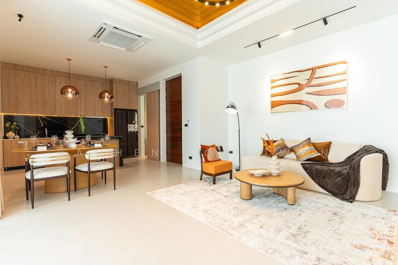 sale! Luxury villa in Rawai, Phuket. 216 sq.m., 2 bedrooms. Selling for 13.9 million baht., Phuket, Rawai, Muang Phuket, Phuket, 1 Bedroom, 216 sqm, Villa For Sale, by Rachen Nopsuwan, 500142220 - DDproperty.com