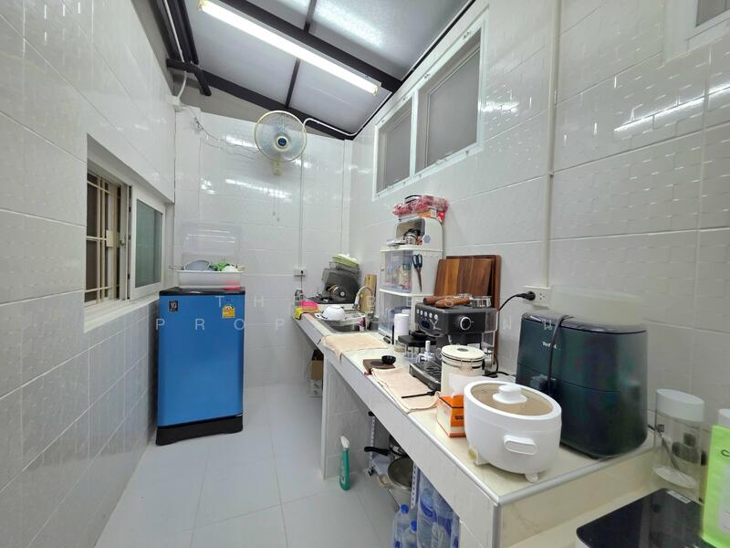 Baan Klang Muang Suanluang, Bangkok, On Nut Road, Dok Mai, Prawet, Bangkok, 4 Bedrooms, 100 sqm, Semi-Detached House (Twin House) For Sale, by The Best Property ฝน, 500142284 - DDproperty.com