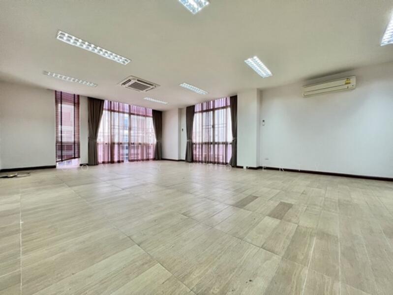 Biz Galleria, Bangkok, Nuanchan Buengkum, Nuan Chan, Bueng Kum, Bangkok, 8 Bedrooms, 494 sqm, Townhouse For Sale, by Connex Property, 500142300 - DDproperty.com