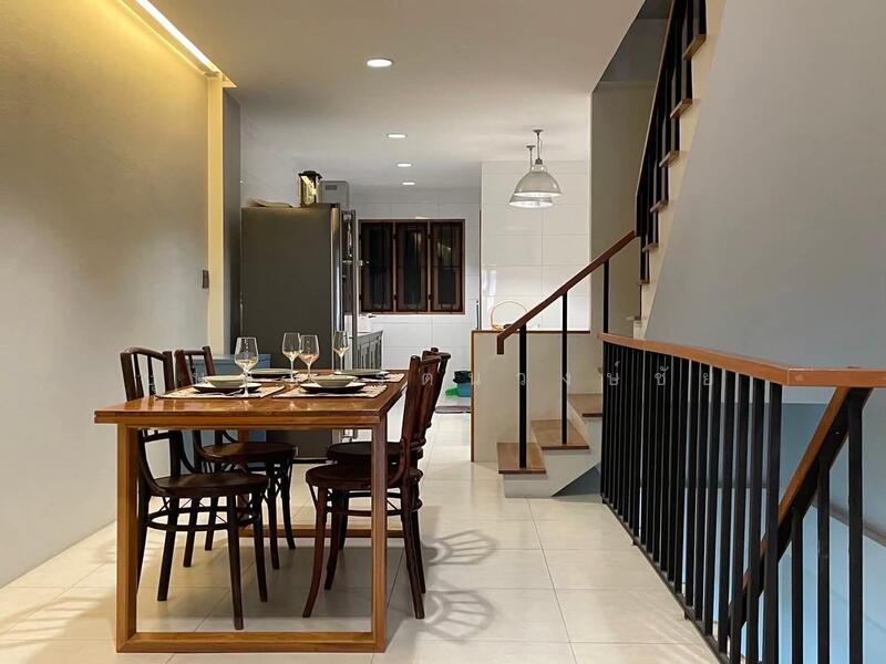 ทำเล BTS ช่องนนทรี ซ.นนทรี 12 ให้เช่าทาวน์เฮ้าส์ 5 ชั้น บ้านสวย เฟอร์ครบ พร้อมอยู่, Bangkok, นนทรี, Chong Nonsi, Yan Nawa, Bangkok, 2 Bedrooms, 320 sqm, Townhouse For Rent, by บุษบา รัตนวงษ์ชัย, 500142365 - DDproperty.com