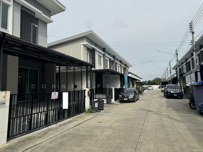 Pruksa Ville Rangsit-Workpoint, Pathum Thani, Prem Prachakon Canal Road, Bang Phun, Muang Pathum Thani, Pathum Thani, 3 Bedrooms, 111 sqm, Townhouse For Sale, by Connex Property, 500142368 - DDproperty.com