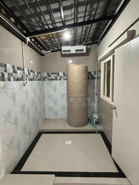 Golden Town Ramkhamhaeng-Wongwaen : โกลเด้น ทาวน์ รามคำแหง-วงแหวน, กรุงเทพ, ถนนราษฎร์พัฒนา, สะพานสูง, สะพานสูง, กรุงเทพ, 101 ตร.ม., ทาวน์เฮ้าส์ ขาย, โดย Eastblue Horizon, 500142373 - DDproperty.com