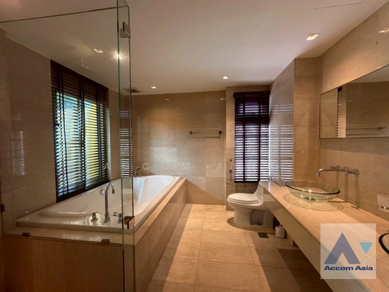 Silver Heritage, Bangkok, 96 Soi Sukhumvit 38, Phra Kanong, Khlong Toei, Bangkok, 5 Bedrooms, 349 sqm, Condo For Sale, by Accom Asia, 500142375 - DDproperty.com