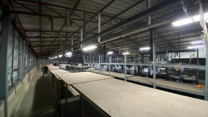 พื้นที่ให้เช่าโกดังเก็บสินค้า ขนาดใหญ่พอๆ กับสนามเทนนิสใหญ่2สนาม ตอนนี้ทำเป็นโกดังเก็บสินค้า, Bangkok, Arun Amarin, Bangkok Noi, Bangkok, , 500 sqm, Warehouse/Factory For Rent, by Forty-Six Real Estate Group, 500142397 - DDproperty.com