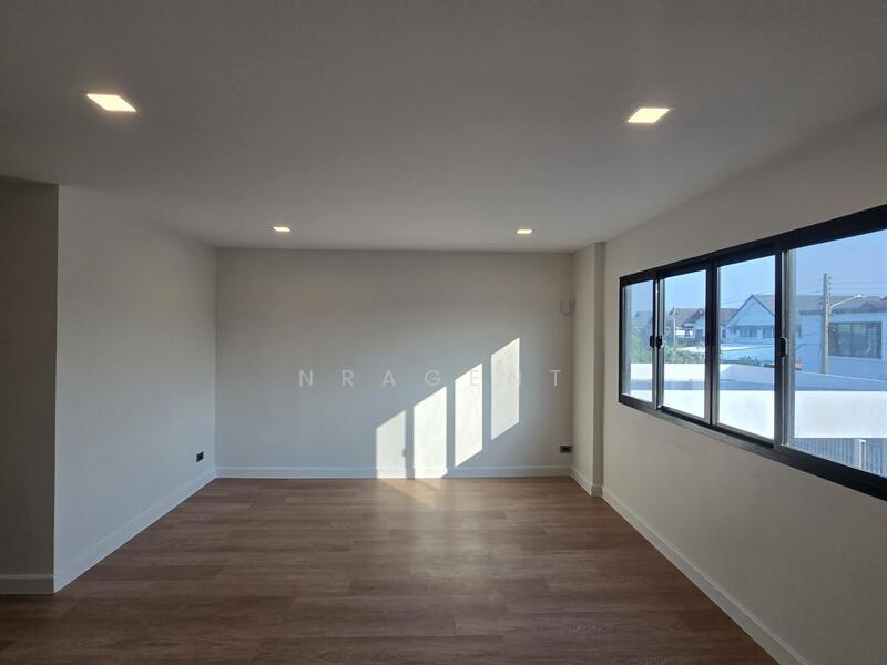 บ้านเมืองเอกโครงการ 3, Pathum Thani, Lak Hok, Muang Pathum Thani, Pathum Thani, 4 Bedrooms, 400 sqm, Single Detached House For Sale, by NRagent, 500142445 - DDproperty.com