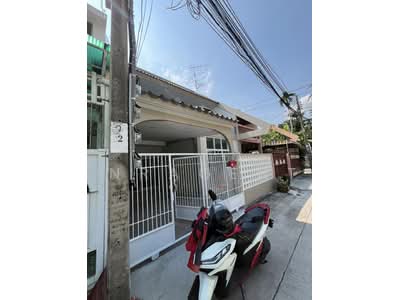 ขาย - ทาวน์เฮาส์ ซอย เจริญกรุง 107, กรุงเทพ