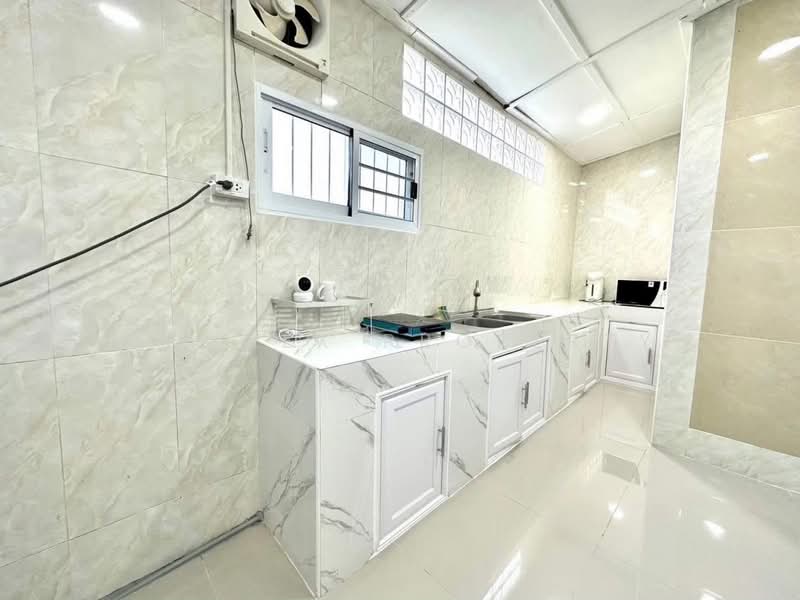 Single house ,Soi Khum Klao 39, Latkrabang, Bangkok, คุ้มเกล้า, Lam Pla Tiew, Lat Krabang, Bangkok, 3 Bedrooms, 200 sqm, Single Detached House For Rent, by Connex Property, 500142599 - DDproperty.com