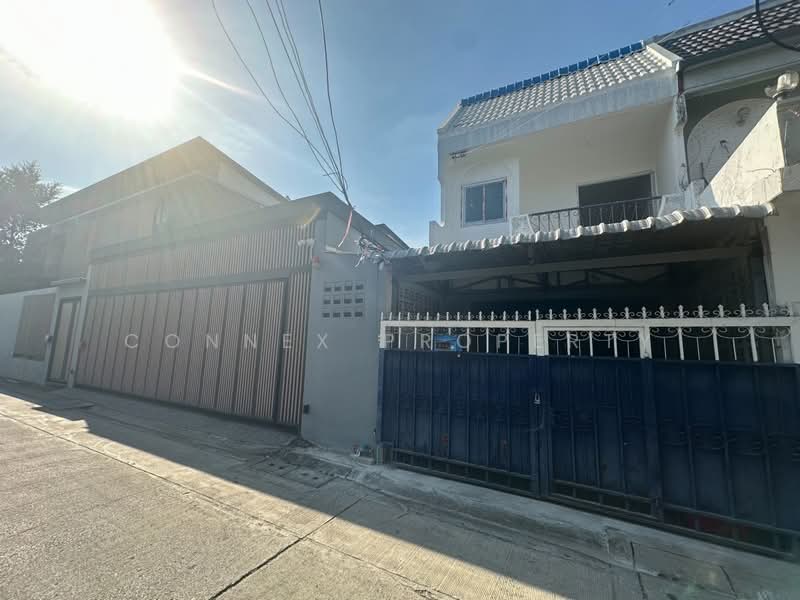For Sale - 2-Storey Townhouse on CharanSanitwong Road, Bangkok