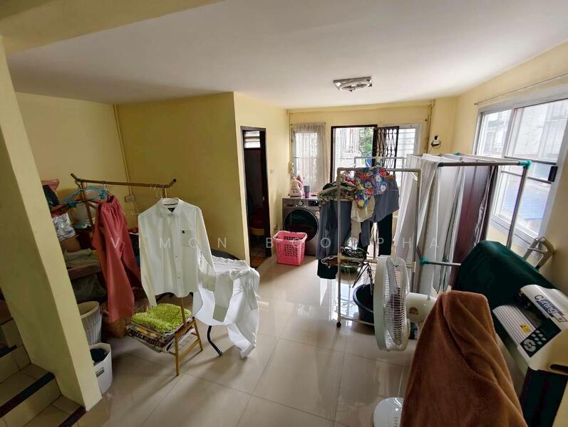 ตึกแถว ศรีนครินทร์ 40, กรุงเทพ, หนองบอน, ประเวศ, กรุงเทพ, 500 ตร.ม., ตึกแถว-อาคารพาณิชย์ ขาย, โดย Vimon Boodpha, 500142642 - DDproperty.com