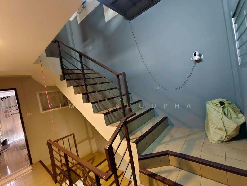 ตึกแถว ศรีนครินทร์ 40, กรุงเทพ, หนองบอน, ประเวศ, กรุงเทพ, 500 ตร.ม., ตึกแถว-อาคารพาณิชย์ ขาย, โดย Vimon Boodpha, 500142642 - DDproperty.com