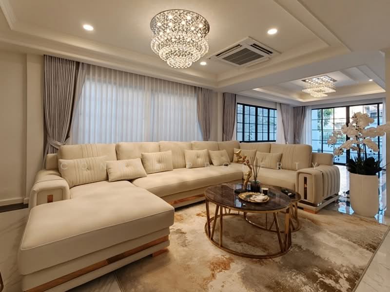 ขาย - บ้านเดี่ยว บ้านหรู นาคนิวาส 48, กรุงเทพ