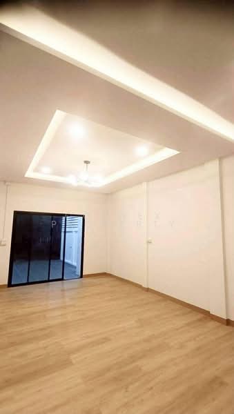 Nong Khaem Village, Bangkok, มาเจริญ, Nong Kham, Nong Khaem, Bangkok, 2 Bedrooms, 120 sqm, Townhouse For Sale, by Connex Property, 500142700 - DDproperty.com