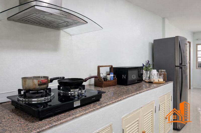 ทาวน์เฮ้าส์ 35 ตร.วา สุขุมวิทพัทยา บางละมุง ชลบุรี, Chon Buri (Pattaya), Bang Lamung, Bang Lamung (Pattaya), Chon Buri (Pattaya), 2 Bedrooms, 120 sqm, Townhouse For Sale, by Thanest Kongsuk, 500142731 - DDproperty.com