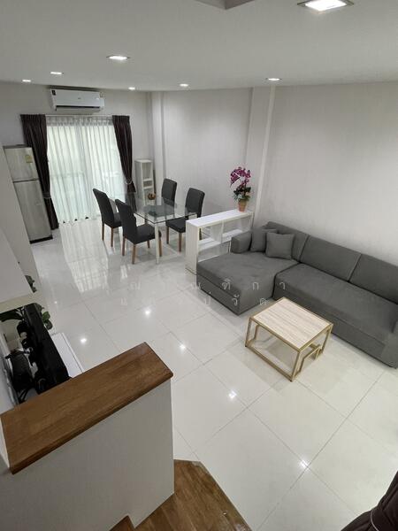 ให้เช่าโฮมออฟฟิต 3ชั้น 30ตร.วใกล้สน.กองปรามถ.โชคชัย4ลาดพร้าว, กรุงเทพ, ลาดพร้าว, ลาดพร้าว, กรุงเทพ, 360 ตร.ม., ทาวน์เฮ้าส์ ให้เช่า, โดย คุณทัณฑิกา แก้วปู่วัด, 500142750 - DDproperty.com