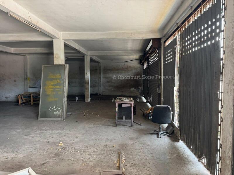 ให้เช่า - ให้เช่าโกดังเก็บสินค้า 800 ตรม. ทำเลดีติดถนนสุขุมวิท บางพระ ศรีราชา, ชลบุรี