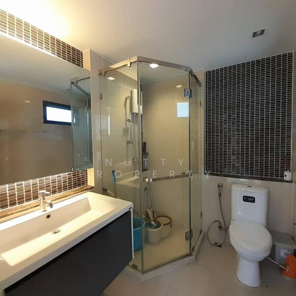 Setthasiri Onnut-Srinakarin, Bangkok, Chaloem Phrakiat Ratchakan Thi 9 Road, Prawet, Prawet, Bangkok, 4 Bedrooms, 264 sqm, Single Detached House For Sale, by Nutty Property, 500142931 - DDproperty.com