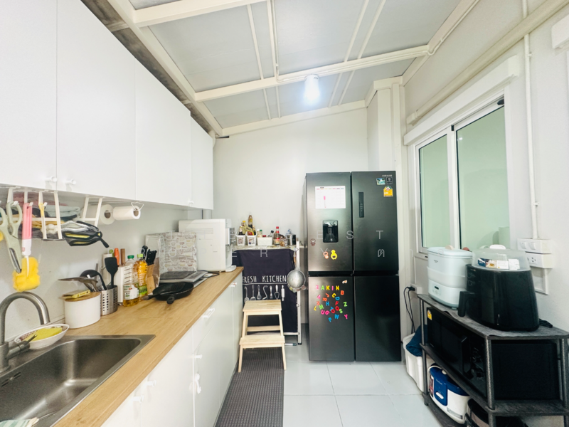 เดอะมิราเคิล กาญจนาภิเษก-เอกชัย, Samut Sakhon, Bang Nam Chut, Muang Samut Sakhon, Samut Sakhon, 4 Bedrooms, 100 sqm, Townhouse For Sale, by The Best Property ตาล, 500142972 - DDproperty.com