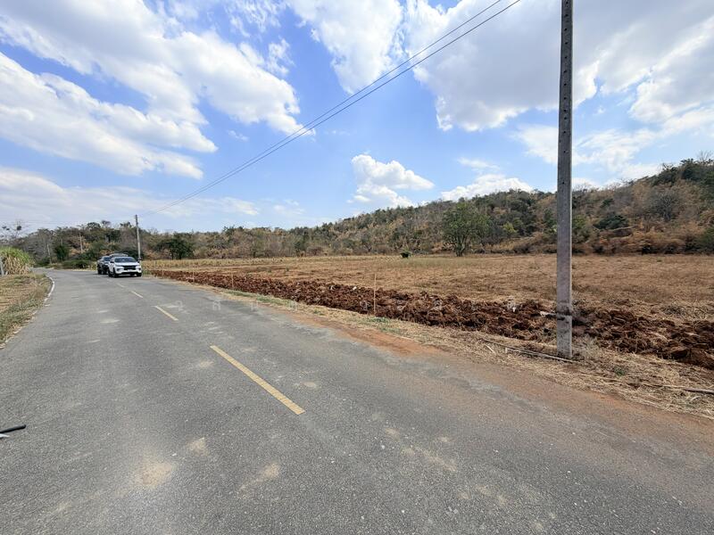 ขาย - ที่ดิน ติดภูเขา อำเภอเมือง กาญจนบุรี 7 ไร่ ราคาเพียง 1 ล้าน, กาญจนบุรี