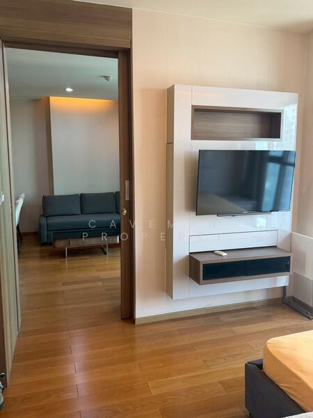 Life @ Ratchada-Suthisan, Bangkok, Ratchadapisek Road, Samsen Nok, Huai Khwang, Bangkok, 1 Bedroom, 45 sqm, Condo For Rent, by Caveman Property, 500143050 - DDproperty.com