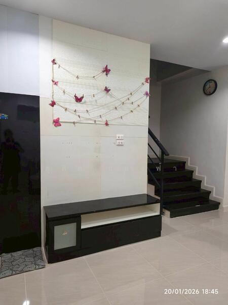 ให้เช่าบ้านแฝด ม.มณีรินทร์วิลเลจ หนองมน ชลบุรี, Chon Buri (Pattaya), Saen Suk, Muang Chon Buri, Chon Buri (Pattaya), 3 Bedrooms, 120 sqm, Semi-Detached House (Twin House) For Rent, by Dusit Saengfa, 500143158 - DDproperty.com