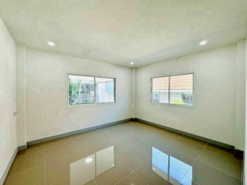 ขายบ้านเดี่ยวชั้นเดียว รีโนเวทใหม่ ซอยเขาพุทธโคดม ศรีราชา, ชลบุรี, ศรีราชา, ศรีราชา, ชลบุรี, 150 ตร.ม., บ้านเดี่ยว ขาย, โดย ดุสิต แสงฟ้า, 500143174 - DDproperty.com