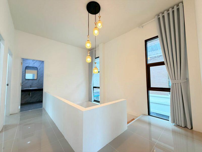 ขายบ้านเดี่ยวรีโนเวทใหม่ ม.โกลเด้นท์โฮม แหลมฉบัง ศรีราชา, Chon Buri (Pattaya), Thung Suk La, Si Racha, Chon Buri (Pattaya), 3 Bedrooms, 150 sqm, Single Detached House For Sale, by Dusit Saengfa, 500143192 - DDproperty.com