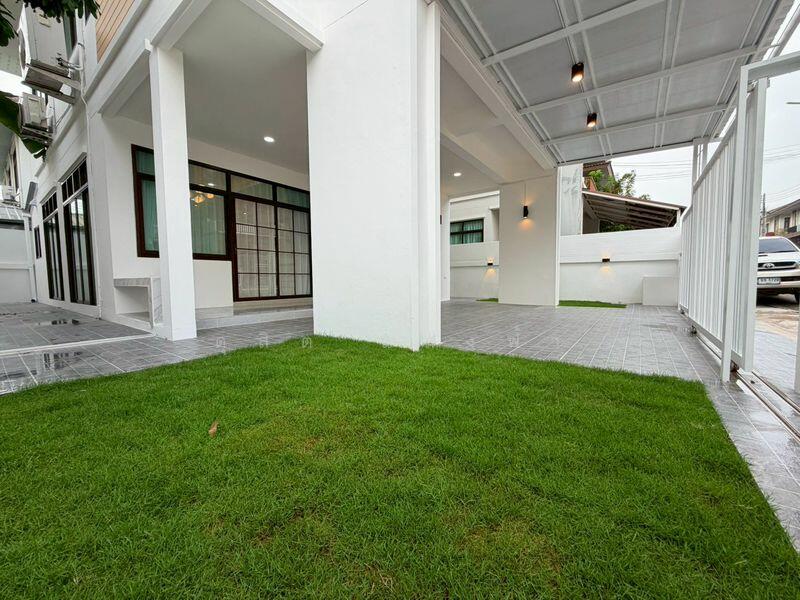 ขายบ้านเดี่ยวรีโนเวทใหม่ ม.โกลเด้นท์โฮม แหลมฉบัง ศรีราชา, Chon Buri (Pattaya), Thung Suk La, Si Racha, Chon Buri (Pattaya), 3 Bedrooms, 150 sqm, Single Detached House For Sale, by Dusit Saengfa, 500143192 - DDproperty.com