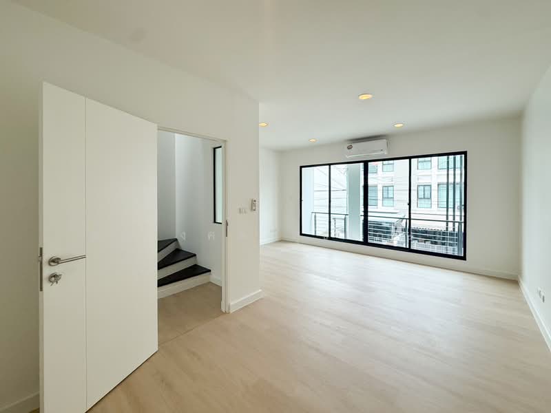 Baan Klang Muang Rama 9-Ramkhmahaeng : บ้านกลางเมือง พระราม 9-รามคำแหง, กรุงเทพ, ซอย รามคำแหง 39, พลับพลา, วังทองหลาง, กรุงเทพ, 150 ตร.ม., ทาวน์เฮ้าส์ ขาย, โดย อภิมงคล สุขเกษม, 500143239 - DDproperty.com