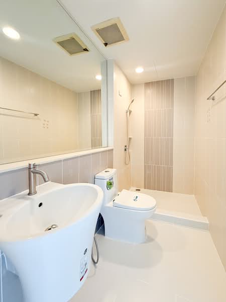 Baan Klang Muang Rama 9-Ramkhmahaeng, Bangkok, Soi Ramkhamhaeng 39, Phlapphla, Wang Thonglang, Bangkok, 3 Bedrooms, 150 sqm, Townhouse For Sale, by อภิมงคล สุขเกษม, 500143239 - DDproperty.com