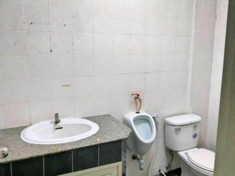 ให้เช่า - ให้เช่า ตึกแถว ย่าน ทาวน์อินทาวน์ 3 ชั้นครึ่ง, กรุงเทพ