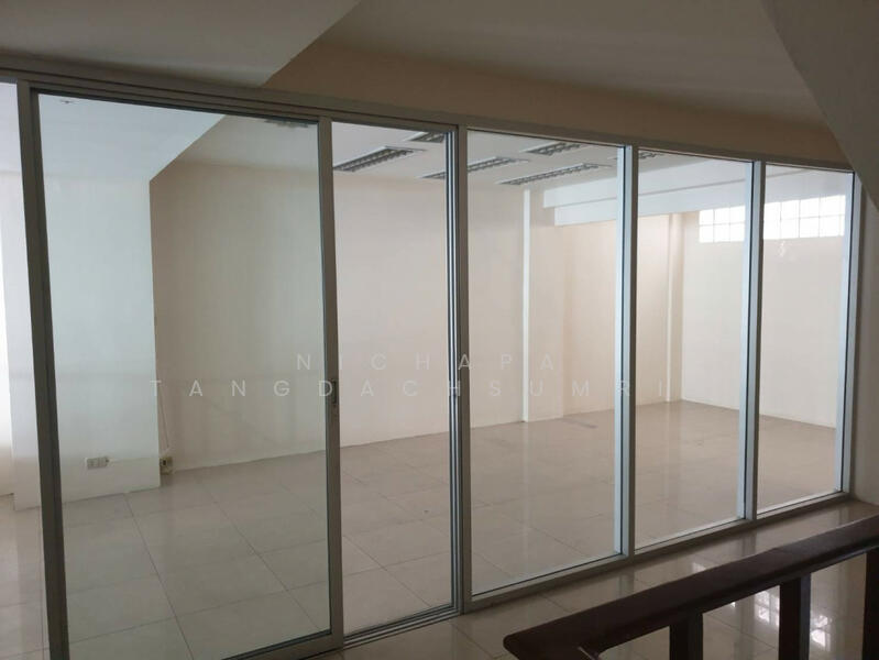 ให้เช่า ตึกแถว ย่าน ทาวน์อินทาวน์ 3 ชั้นครึ่ง, Bangkok, Wang Thonglang, Wang Thonglang, Bangkok, , 140 sqm, Office Space For Rent, by Nichapa Tangdachsumrit, 500143245 - DDproperty.com