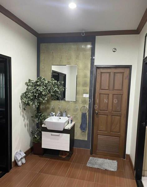 ตรงข้ามศาลเจ้าซากัวเล่าเอี๊ยะ, Chon Buri (Pattaya), Ban Bung, Ban Bung, Chon Buri (Pattaya), 4 Bedrooms, 507 sqm, Single Detached House For Sale, by ERA Holding (Thailand) Co., Ltd., 500143270 - DDproperty.com