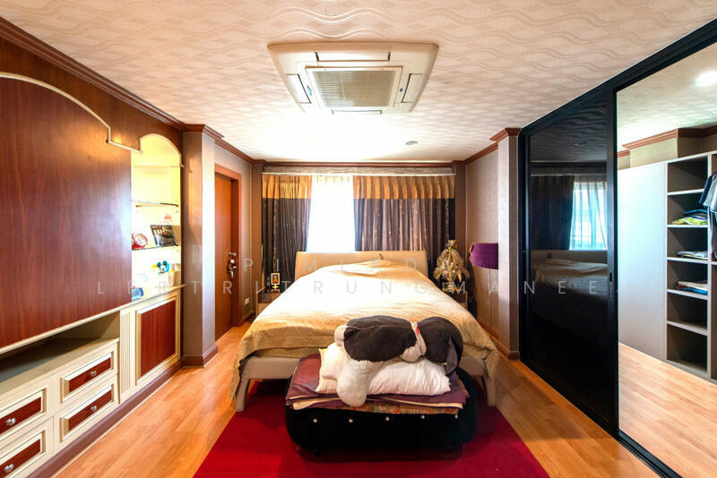 For Sale - บ้านเดี่ยว ซอยอินทามระ 40, Bangkok