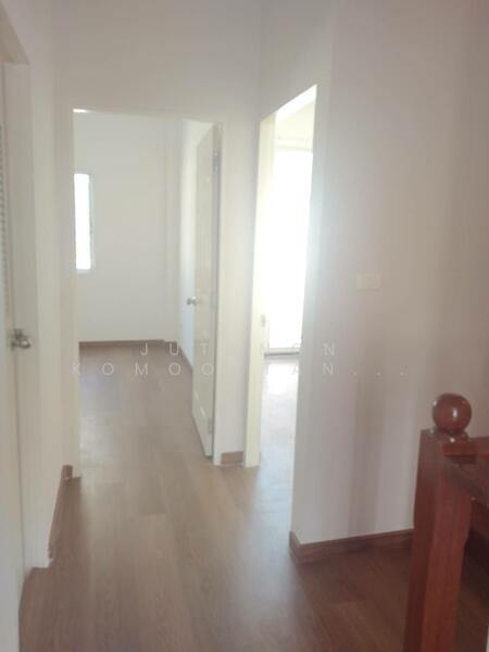 ขายทาวน์เฮาส์ 2 ชั้น โครงการสิรภัทร 2 นนทบุรี ทำเลดี เดินทางสะดวก ใกล้สถานีรถ ไฟฟ้าสายสีม่วง, นนทบุรี, ไทรม้า, เมืองนนทบุรี, นนทบุรี, 87 ตร.ม., ทาวน์เฮ้าส์ ขาย, โดย Jutanon Komoottanaruk, 500143343 - DDproperty.com