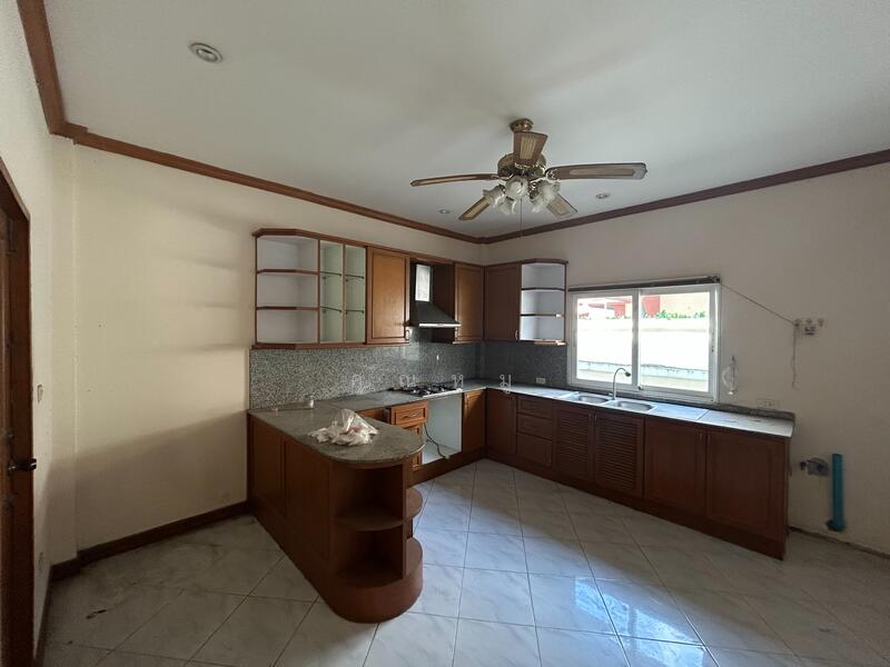 ขายบ้านเดี่ยวในพัทยา โครงการ ศุภนุชวิลเลจ (Supanuch Village) ตำบลหนองปรือ อำเภอบางละมุง ชลบุรี, Chon Buri (Pattaya), ถนนพรประภานิมิตร 22, Nong Pru, Bang Lamung (Pattaya), Chon Buri (Pattaya), 2 Bedrooms, 120 sqm, Single Detached House For Sale, by คุณหมู, 500143344 - DDproperty.com