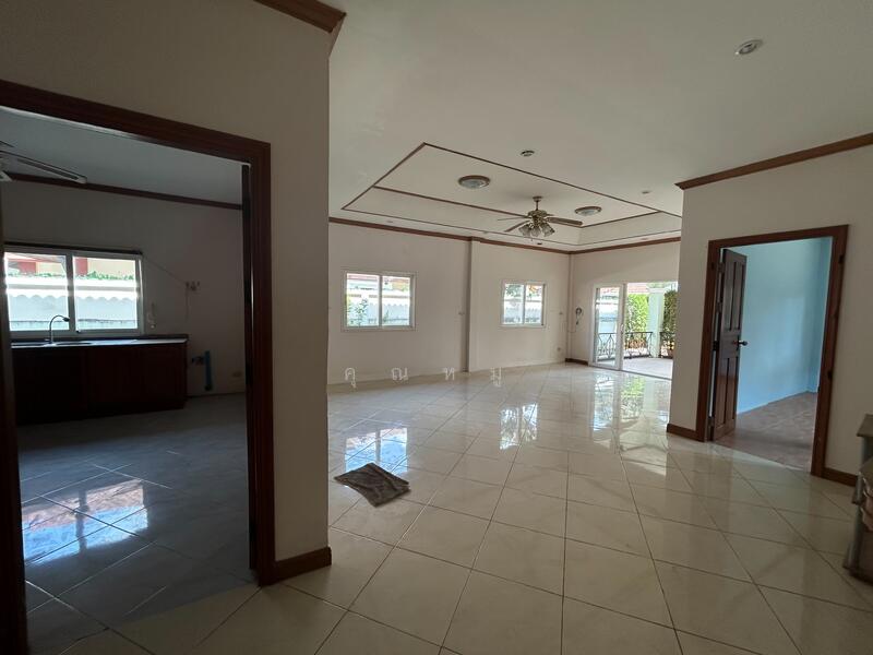 ขายบ้านเดี่ยวในพัทยา โครงการ ศุภนุชวิลเลจ (Supanuch Village) ตำบลหนองปรือ อำเภอบางละมุง ชลบุรี, Chon Buri (Pattaya), ถนนพรประภานิมิตร 22, Nong Pru, Bang Lamung (Pattaya), Chon Buri (Pattaya), 2 Bedrooms, 120 sqm, Single Detached House For Sale, by คุณหมู, 500143344 - DDproperty.com