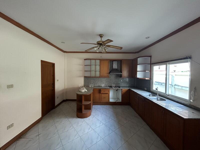 ขายบ้านเดี่ยวในพัทยา โครงการ ศุภนุชวิลเลจ (Supanuch Village) ตำบลหนองปรือ อำเภอบางละมุง ชลบุรี, ชลบุรี, ถนนพรประภานิมิตร 22, หนองปรือ, บางละมุง, ชลบุรี, 120 ตร.ม., บ้านเดี่ยว ขาย, โดย คุณหมู, 500143344 - DDproperty.com