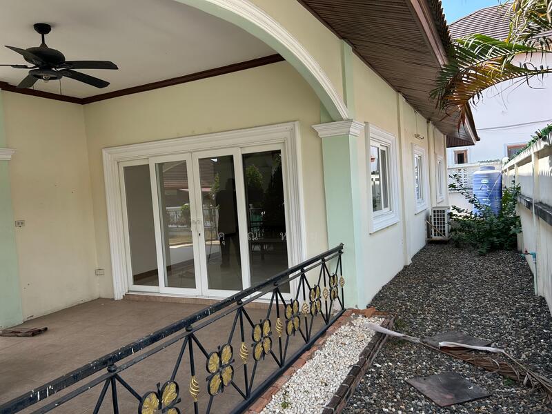 ขายบ้านเดี่ยวในพัทยา โครงการ ศุภนุชวิลเลจ (Supanuch Village) ตำบลหนองปรือ อำเภอบางละมุง ชลบุรี, Chon Buri (Pattaya), ถนนพรประภานิมิตร 22, Nong Pru, Bang Lamung (Pattaya), Chon Buri (Pattaya), 2 Bedrooms, 120 sqm, Single Detached House For Sale, by คุณหมู, 500143344 - DDproperty.com