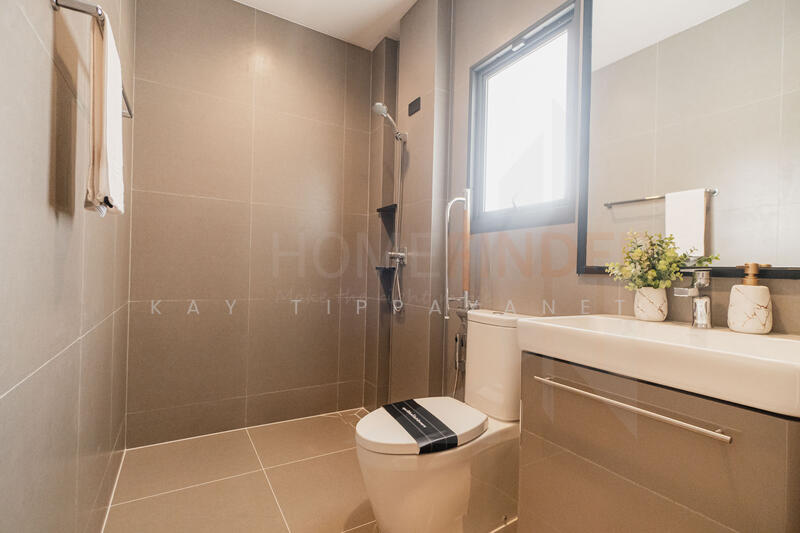 Bangkok Boulevard Signature Rama 5, Nonthaburi, 98 Atchariya Prasith Road 1, Bang Khun Kong, Bang Kruai, Nonthaburi, 4 Bedrooms, 439 sqm, Single Detached House For Sale, by Kay Tippayanet, 500143362 - DDproperty.com