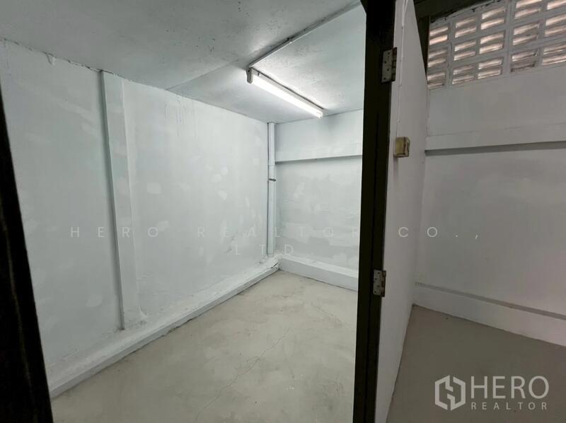 For rent Shophouse 800sqm in Phra Khanong Nuea, Watthana, Bangkok BTS On Nut BRE26343, Bangkok, Phra Kanong Nua, Watthana, Bangkok, , 800 sqm, Shophouse For Rent, by Hero Realtor Co., Ltd., 500143364 - DDproperty.com