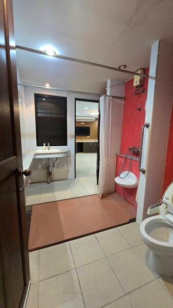 ขายบ้านเดี่ยว 2 ชั้น ซ.ลาดพร้าววังหิน 66 ทำเลดี เดินทางสะดวก ใกล้ MRT สถานีลาดพร้าว, Bangkok, Lat Phrao, Lat Phrao, Bangkok, 4 Bedrooms, 432 sqm, Single Detached House For Sale, by Jutanon Komoottanaruk, 500143390 - DDproperty.com