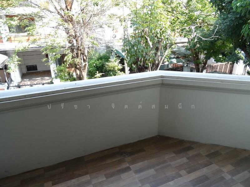 หมู่บ้านสีฟ้า โฮมออฟฟิส 4 ชั้น 350 ตรม. ให้เช่าในซอยอารีย์ 4 เหนือ, กรุงเทพ, Phaholyothin 9, สามเสนใน, พญาไท, กรุงเทพ, 350 ตร.ม., สำนักงาน ให้เช่า, โดย ปรีชา จิตต์สมนึก, 500143402 - DDproperty.com