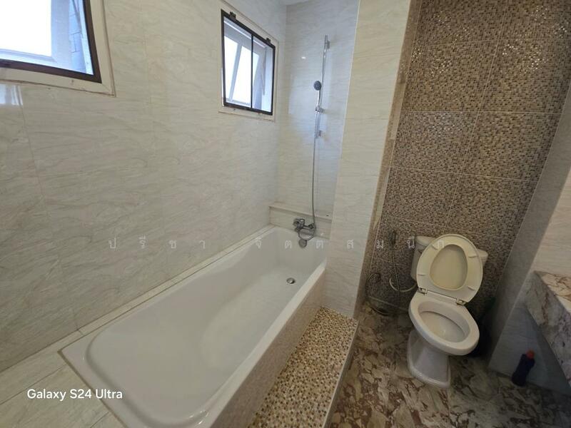 หมู่บ้านสีฟ้า โฮมออฟฟิส 4 ชั้น 350 ตรม. ให้เช่าในซอยอารีย์ 4 เหนือ, กรุงเทพ, Phaholyothin 9, สามเสนใน, พญาไท, กรุงเทพ, 350 ตร.ม., สำนักงาน ให้เช่า, โดย ปรีชา จิตต์สมนึก, 500143402 - DDproperty.com