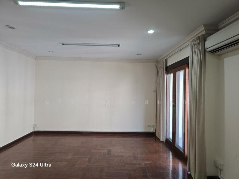 หมู่บ้านสีฟ้า โฮมออฟฟิส 4 ชั้น 350 ตรม. ให้เช่าในซอยอารีย์ 4 เหนือ, กรุงเทพ, Phaholyothin 9, สามเสนใน, พญาไท, กรุงเทพ, 350 ตร.ม., สำนักงาน ให้เช่า, โดย ปรีชา จิตต์สมนึก, 500143402 - DDproperty.com