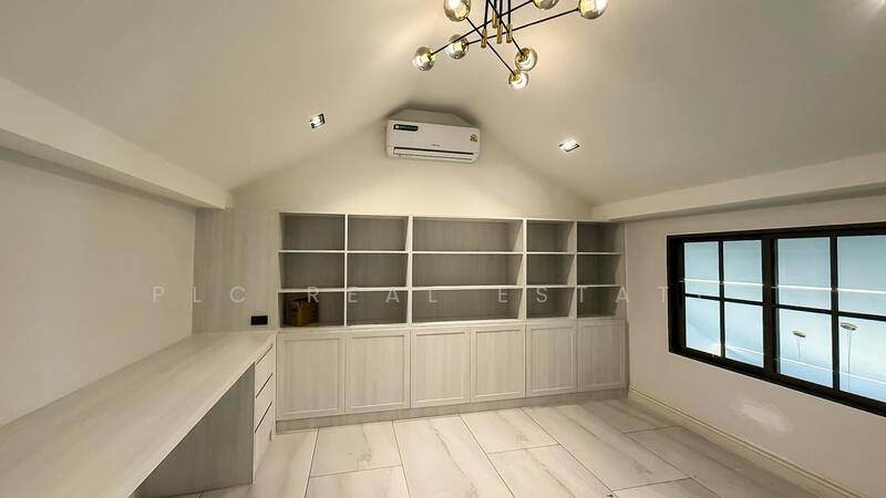 ขายวิลล่าหรูพร้อมสระว่ายน้ำส่วนตัวในพัทยาตะวันออก, ชลบุรี, บางละมุง, บางละมุง, ชลบุรี, 1,600 ตร.ม., วิลล่า ขาย, โดย PLC Real Estate, 500143424 - DDproperty.com